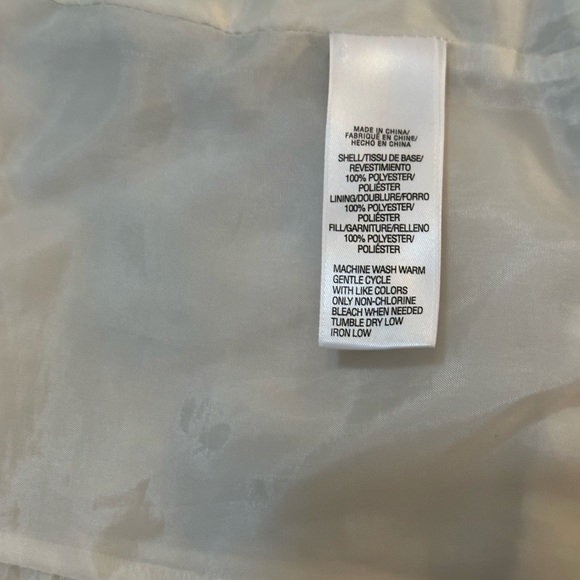 Izod Ivory Quilted Vest With Zip Front and Front Slip-In Pockets Size L - Picture 5 of 5